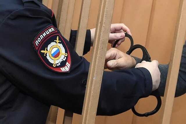 Задержаны два подполковника ГУНК МВД России за продажу наркотиков в особо крупном размере